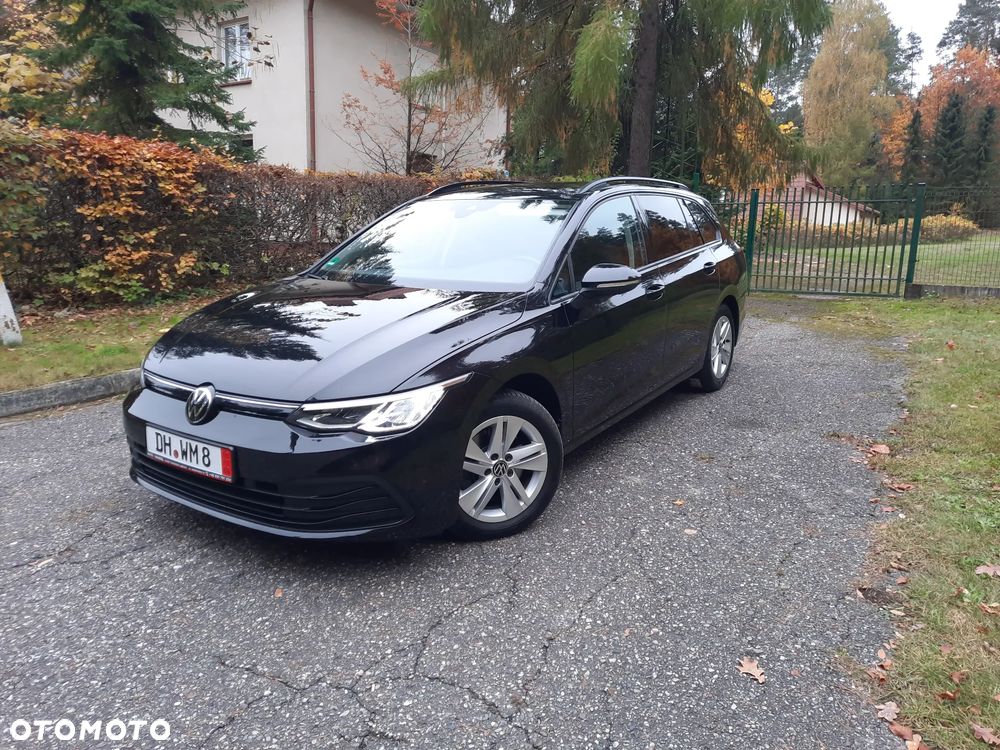 Volkswagen Golf - 1