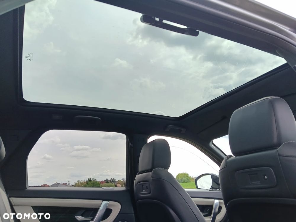 Land Rover Discovery Sport P300e R-Dynamic - 13