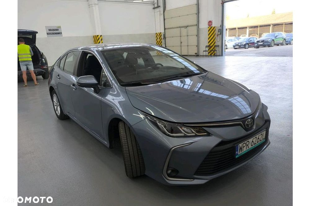 Toyota Corolla - 4