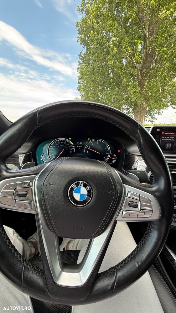 BMW Seria 7 - 19