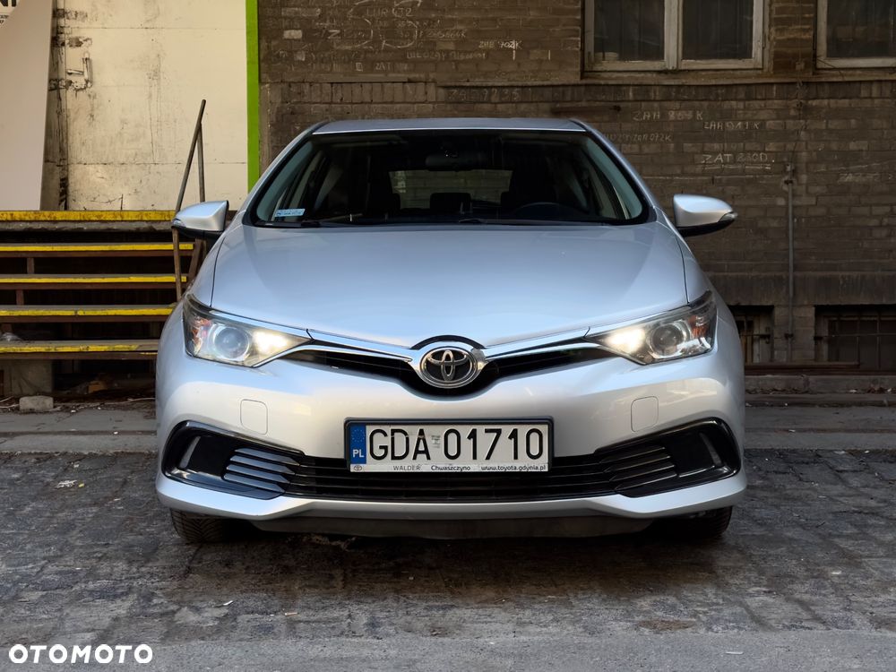 Toyota Auris - 4