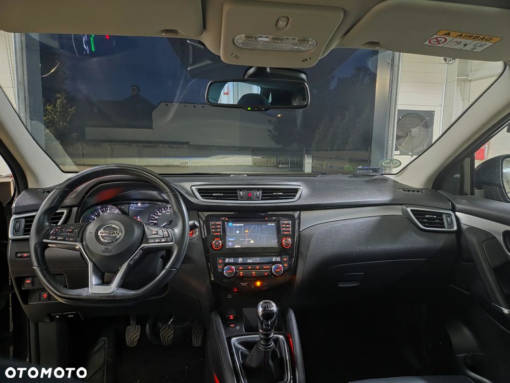Nissan Qashqai 1.6 DIG-T Tekna - 19