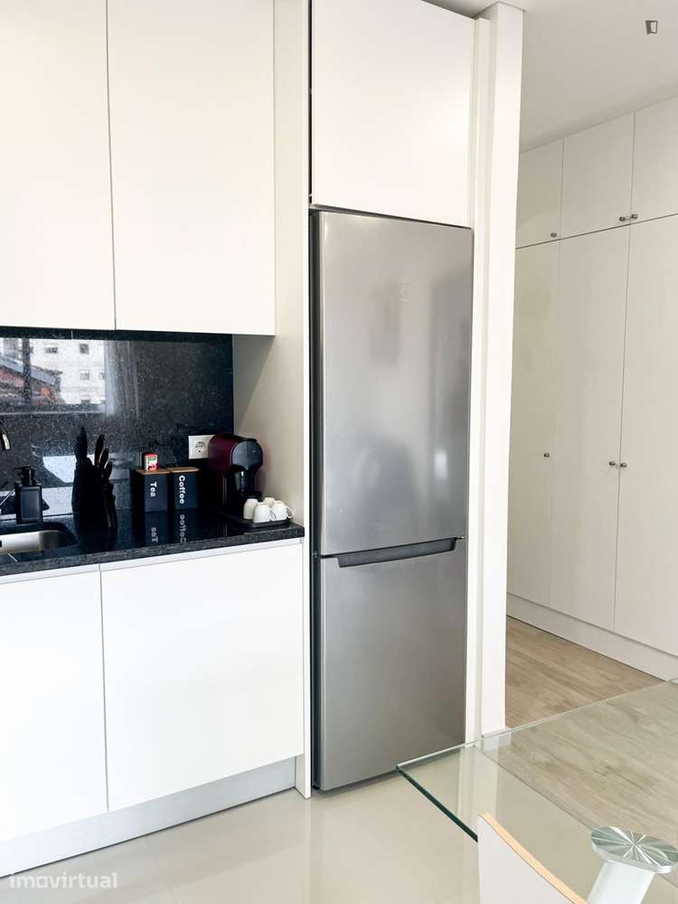 Apartamento com 2 quartos - localizado em Miragaia Porto - Grande imagem: 3/28