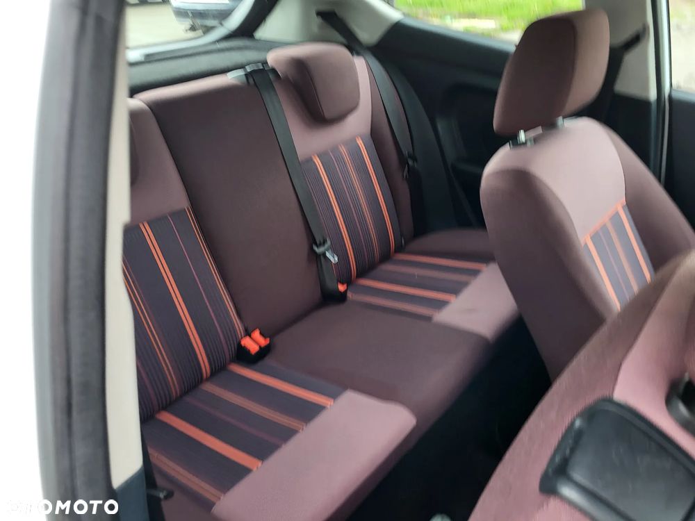 Ford Fiesta - 13
