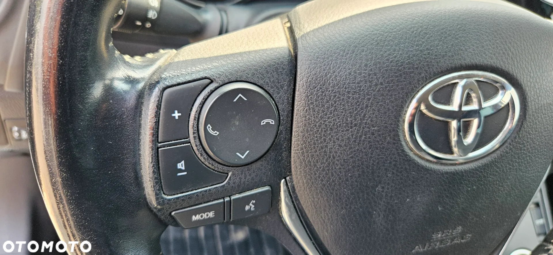 Toyota Auris 1.8 VVT-i Hybrid Automatik Comfort - 24