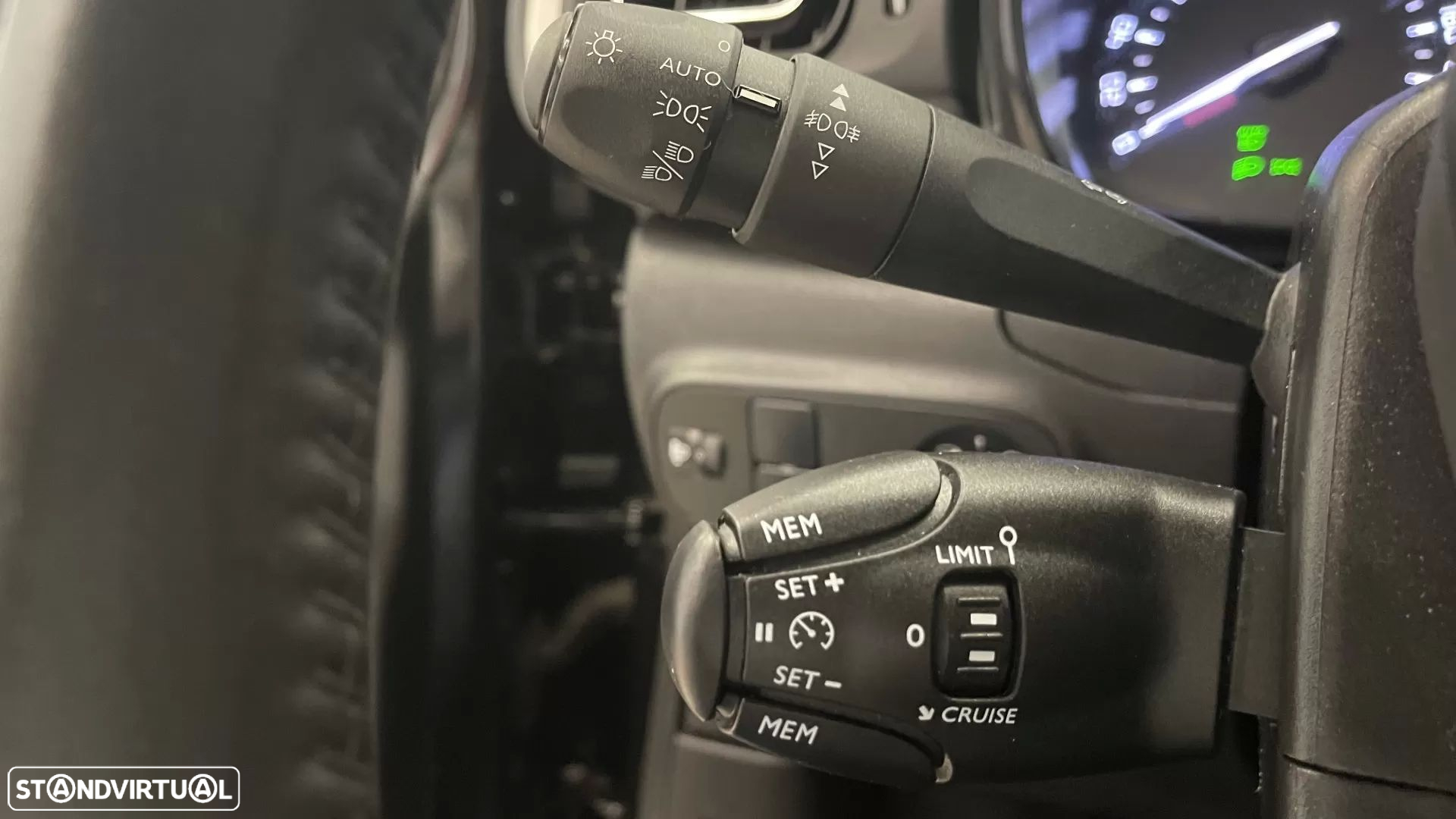 Citroën C3 1.2 PureTech Shine - 21
