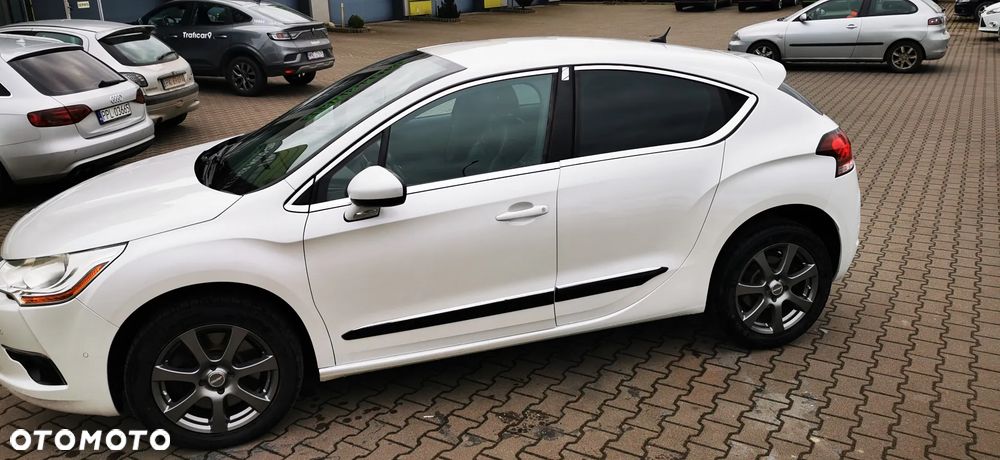 Citroën DS4 2.0 HDi SportChic - 4