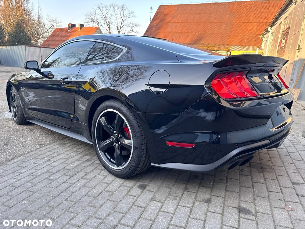 Ford Mustang - 5