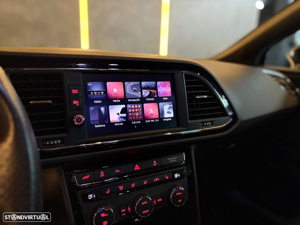 SEAT Leon 2.0 TSI Cupra DSG S/S - 32