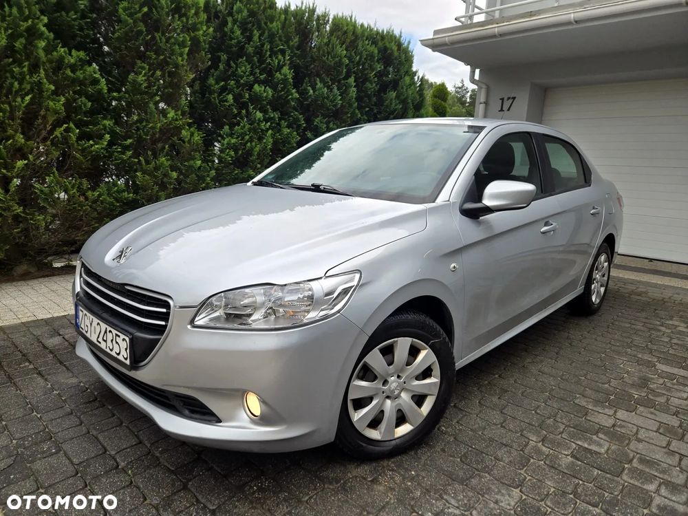 Peugeot 301 1.2 VTi/Pure Tech Allure - 1