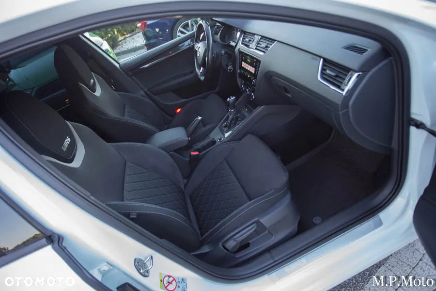 Skoda Octavia 2.0 TDI RS DSG - 40