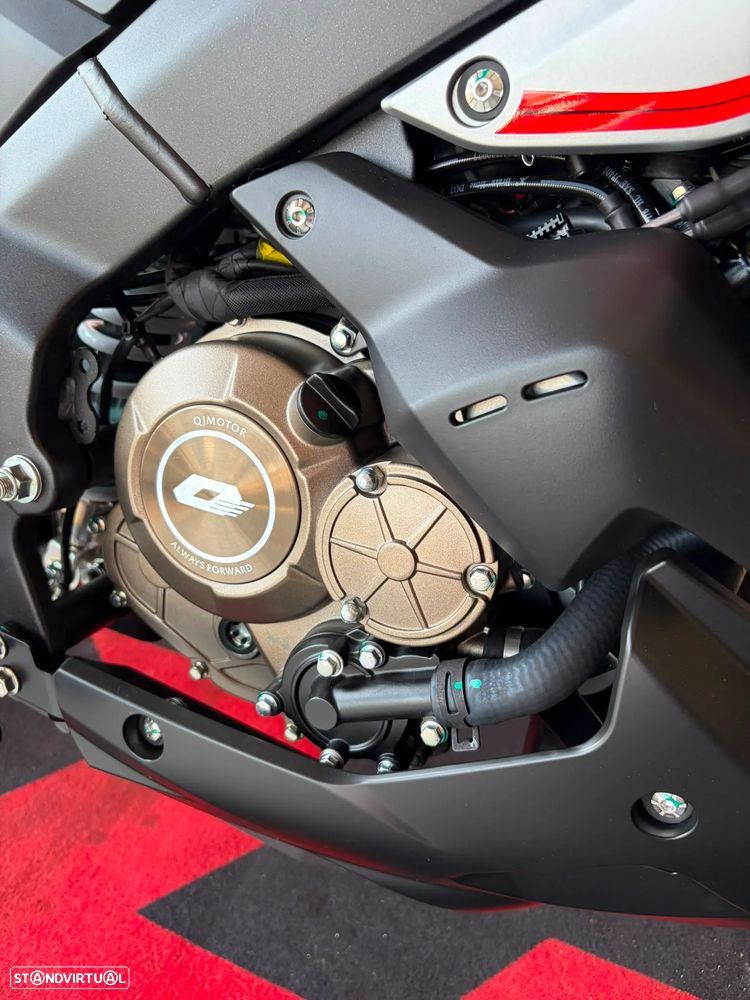 QJ Motor SRK 125S NOVIDADE - 4