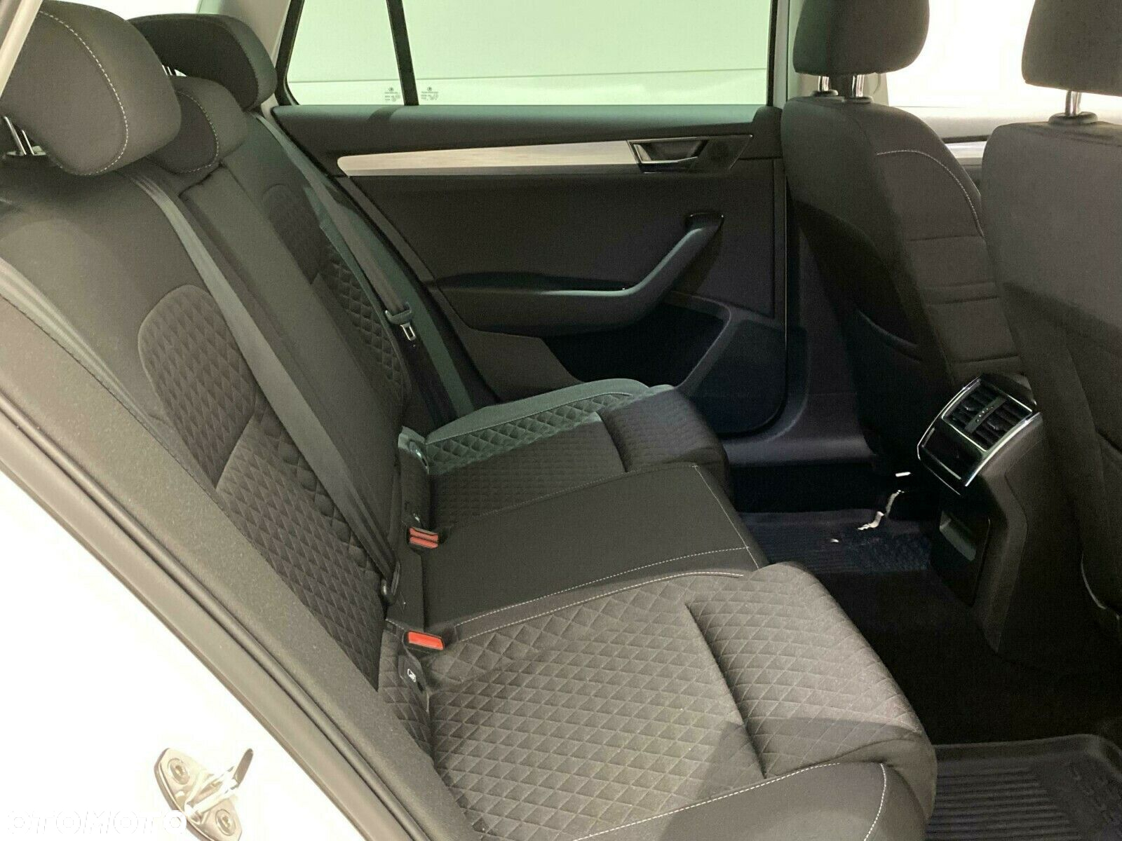 Skoda Superb - 16