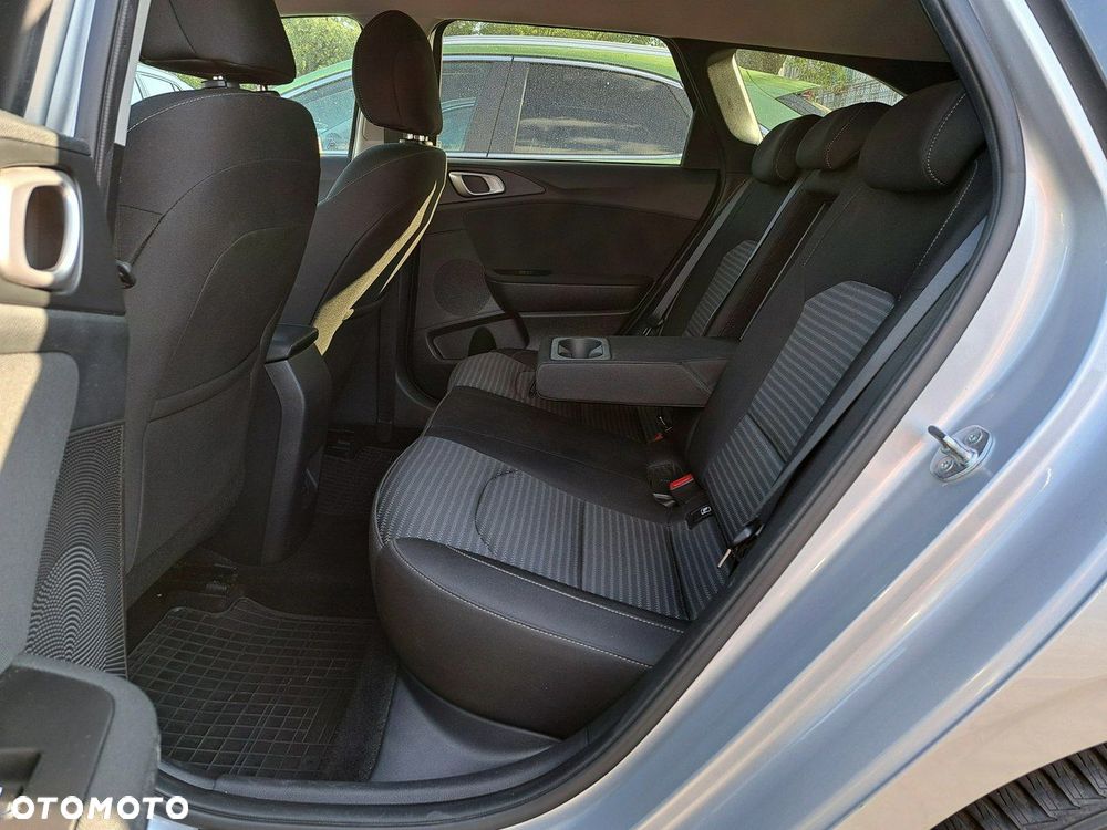 Kia Ceed 1.5 T-GDI M - 14