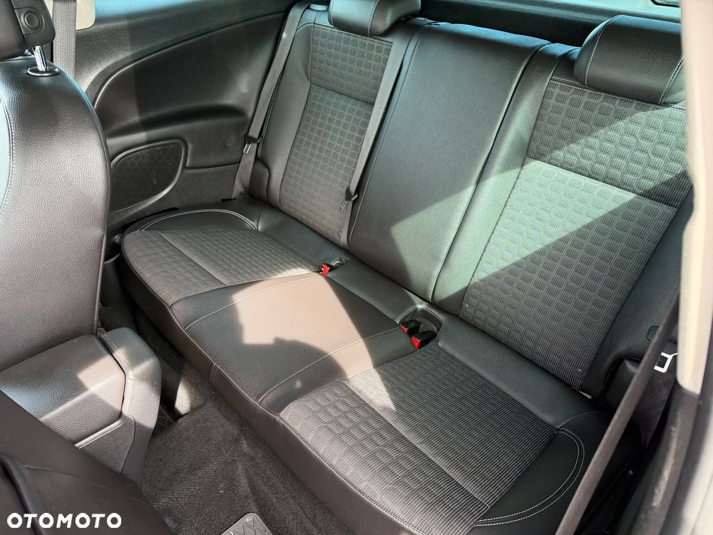 Opel Astra 1.4 Turbo Edition - 19