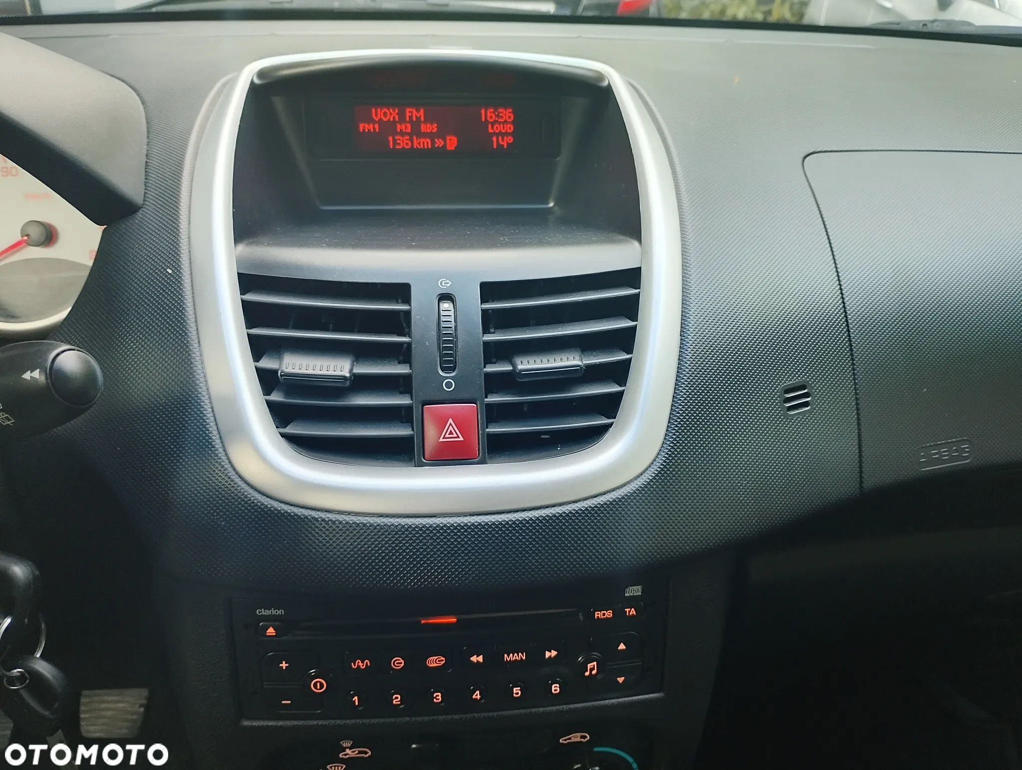 Peugeot 206 - 12