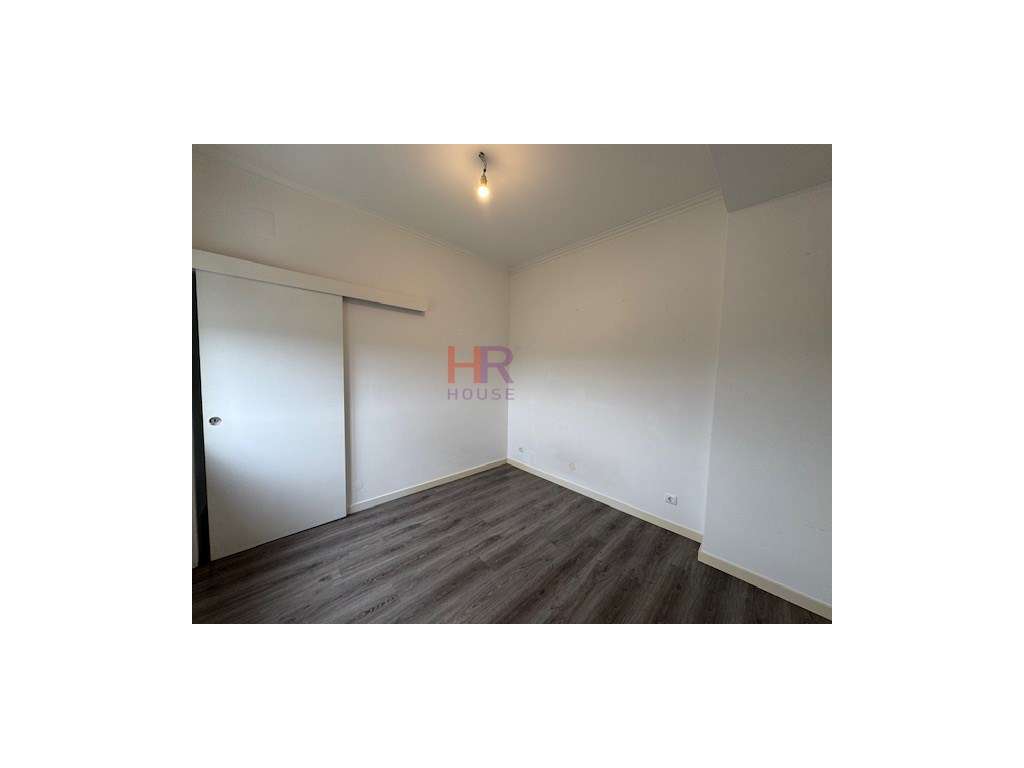 Apartamento T1 remodelado para arrendamento em Eiras e São Paulo de... - Grande imagem: 5/19