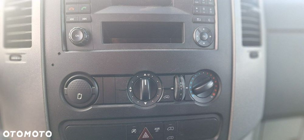 Volkswagen Crafter - 12