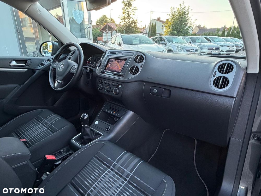 Volkswagen Tiguan 2.0 TDI DPF BlueMotion Technology Cup Sport & Style - 15