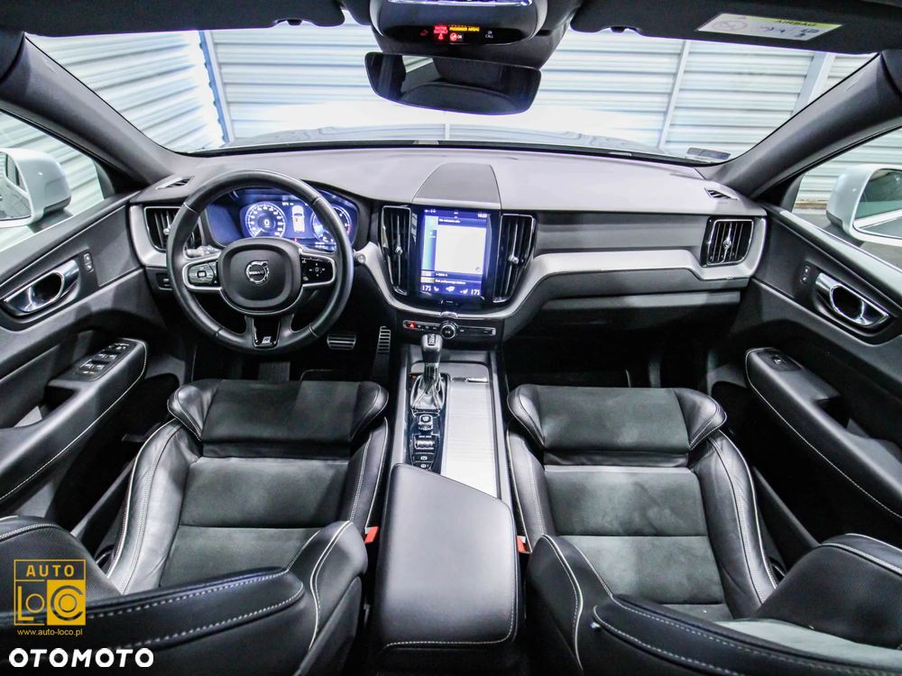 Volvo XC 60 D4 AWD R-Design - 5