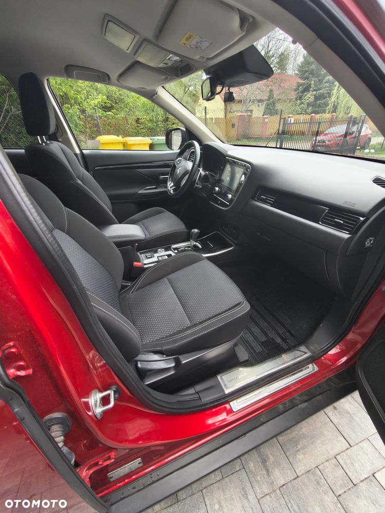 Mitsubishi Outlander 2.0 Intense + SDA 4WD CVT - 10