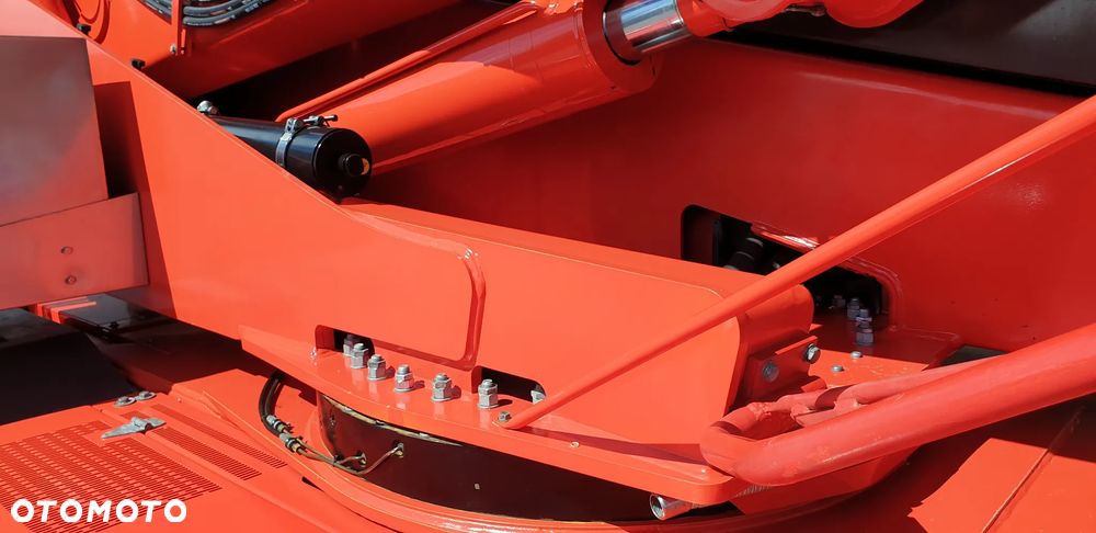 Manitou MRT 2150+/ kosz hydr /widły hydr/pilot /najbogatsza wersja wyposażenia - 37