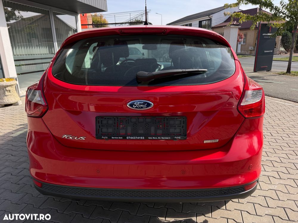 Ford Focus 1.6 TDCI DPF Trend - 12