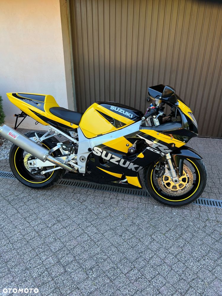 Suzuki GSX-R - 10