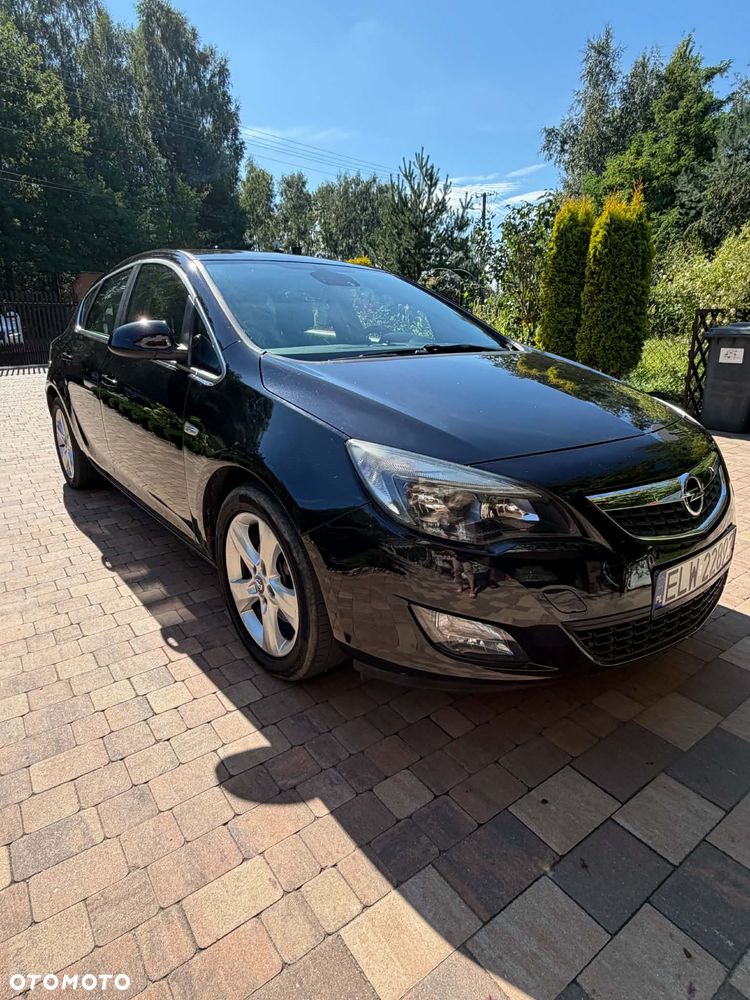 Opel Astra 1.6 Turbo Sport - 2