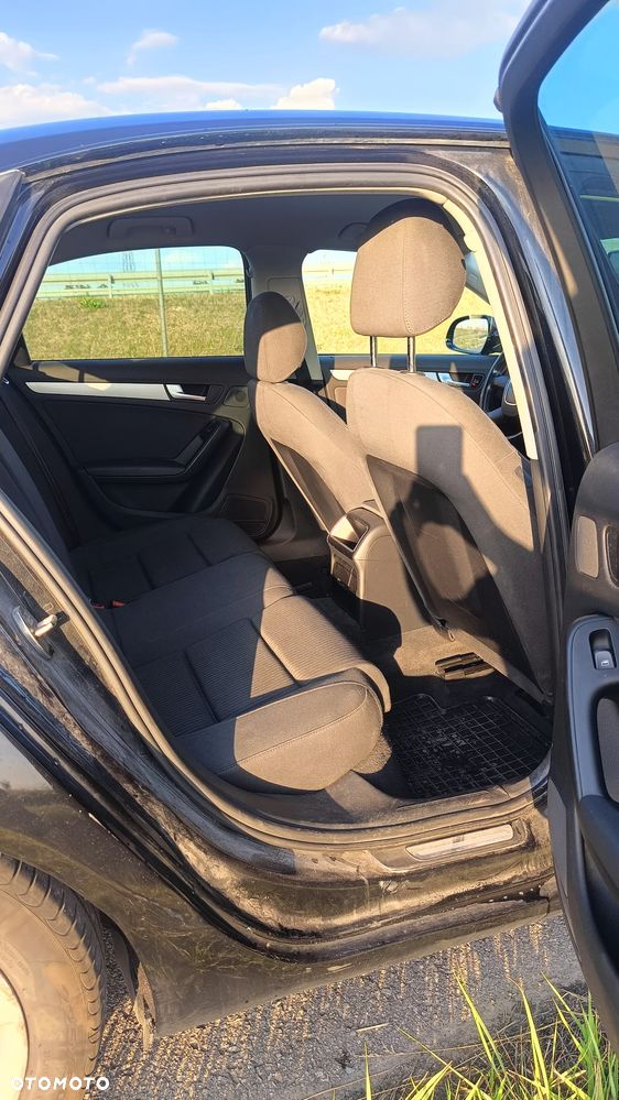 Audi A4 Limousine - 16
