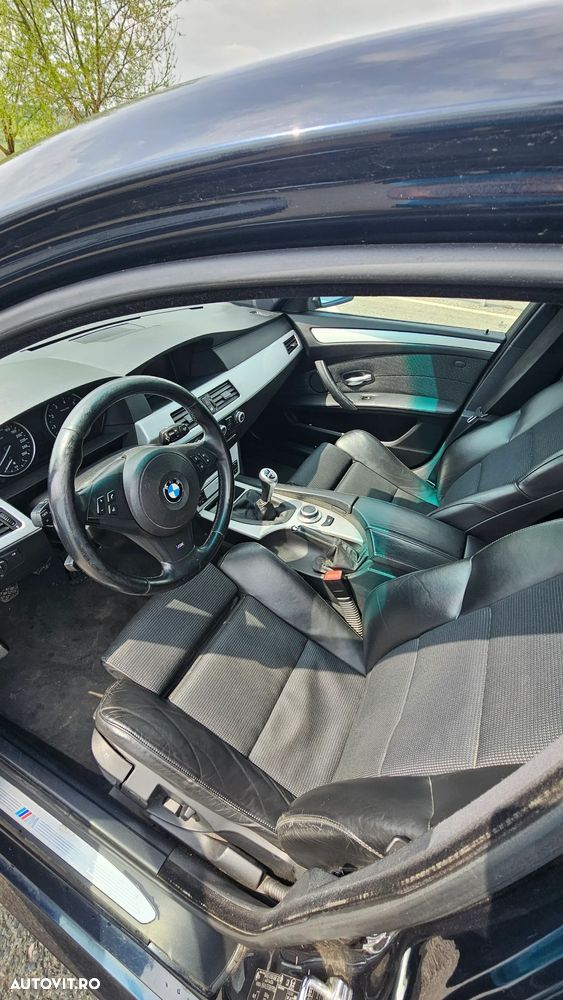 BMW Seria 5 523i - 7