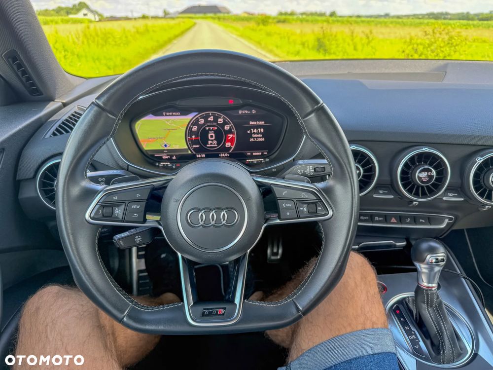 Audi TT S Coupé - 8