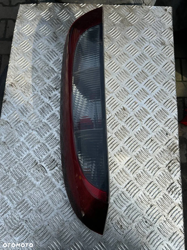 OPEL CORSA C LAMPA TYLNA PRAWA