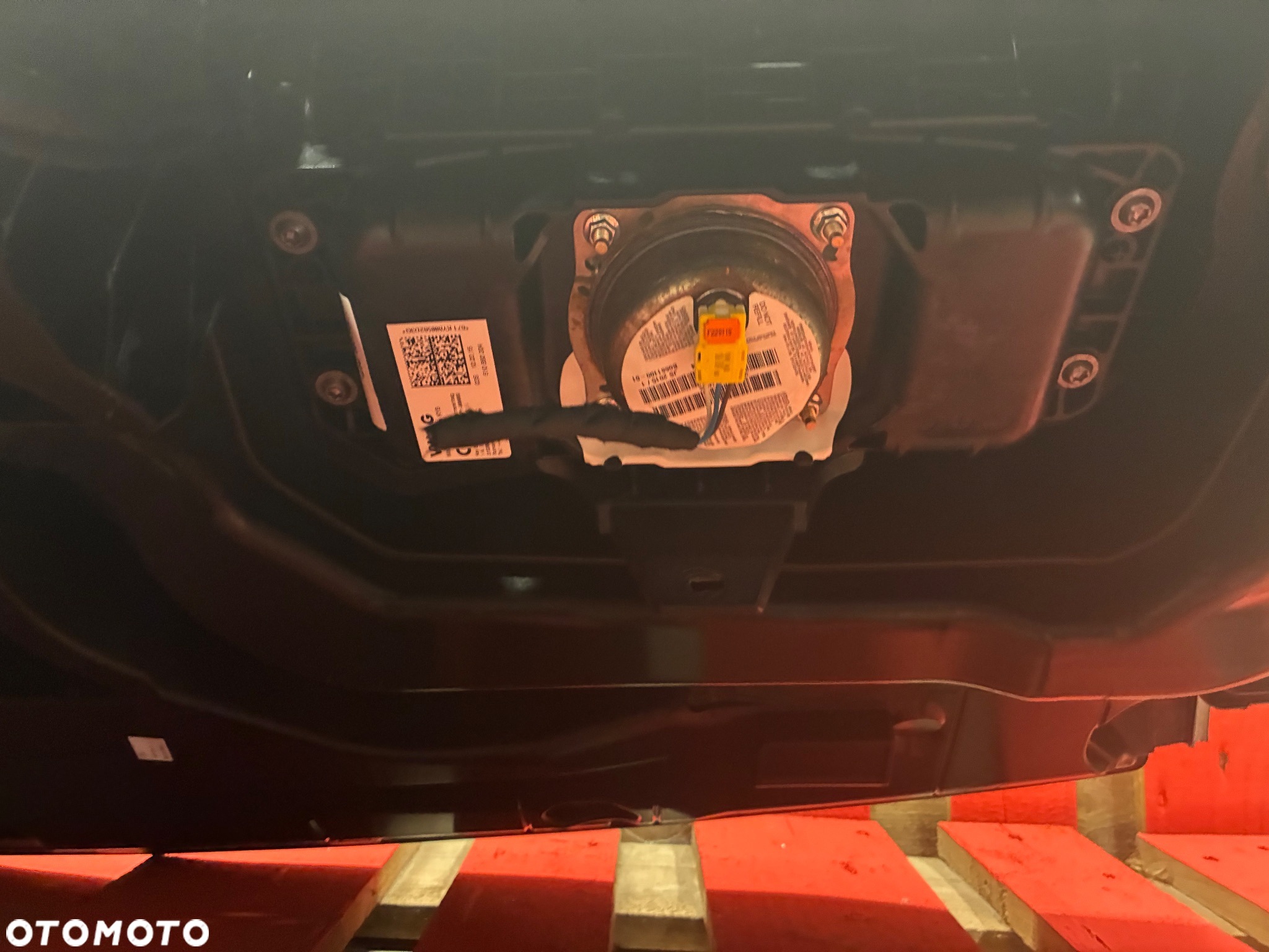 DESKA ROZDZIELCZA konsola kokpit pulpit poduszki airbag pasy KOMPLET ORYGINALNY Golf Sportsvan - 8