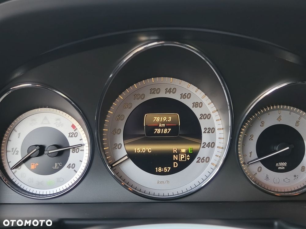 Mercedes-Benz GLK 350 BlueEff 4-Matic - 2