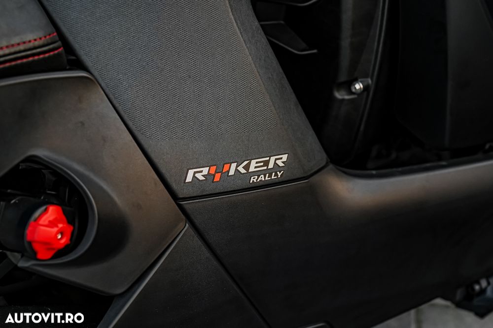 Can-Am Ryker 900 - 10