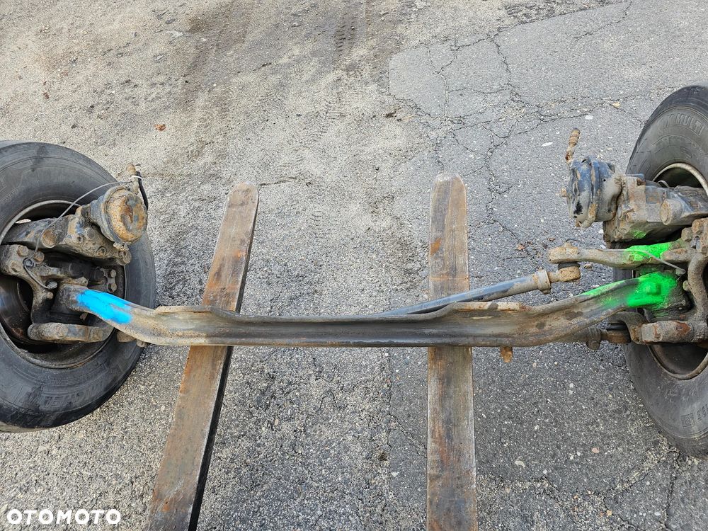 BELKA OŚ PRZEDNIA PIASTY PIASTA ZWROTNICE RENAULT MIDLUM DCI DXI FELGI 19,5'' - 2