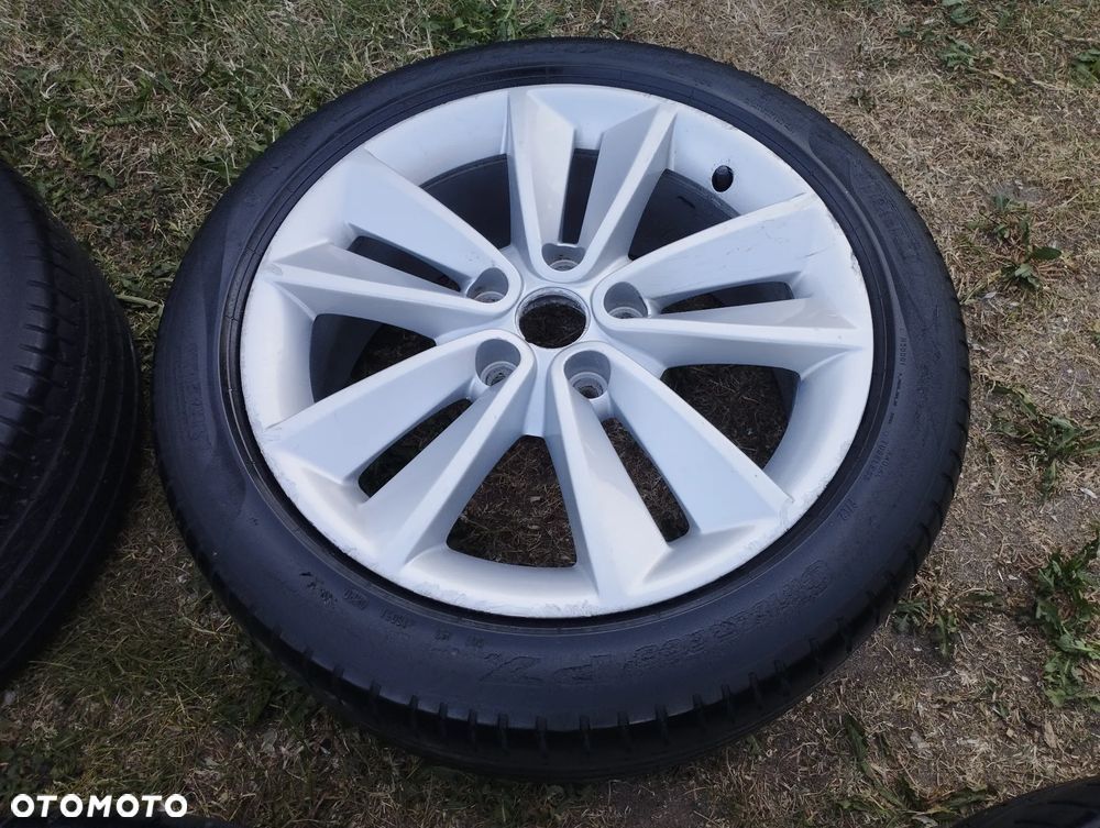Komplet kół Renault Megane 3  5 x114.3 r17 - 5