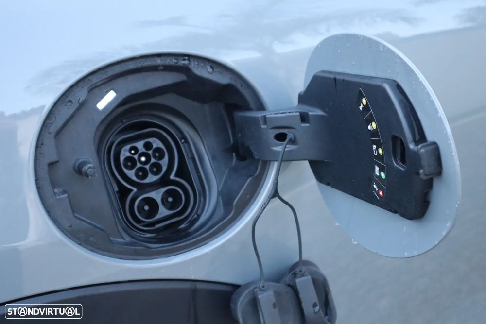 MINI 3 Portas Cooper SE - 9