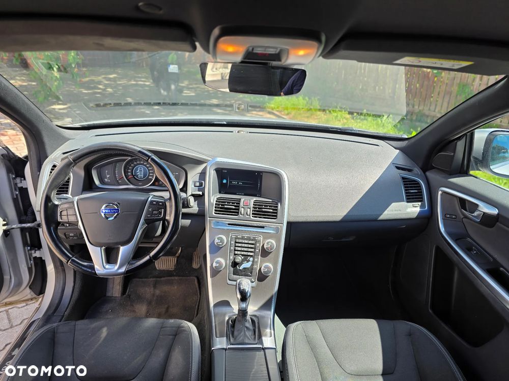 Volvo XC 60 D4 Geartronic Momentum - 15