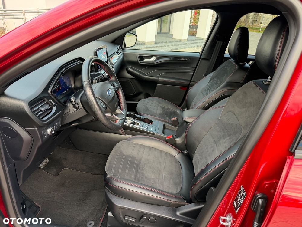 Ford Kuga 2.5 Duratec PHEV ST-LINE X - 20