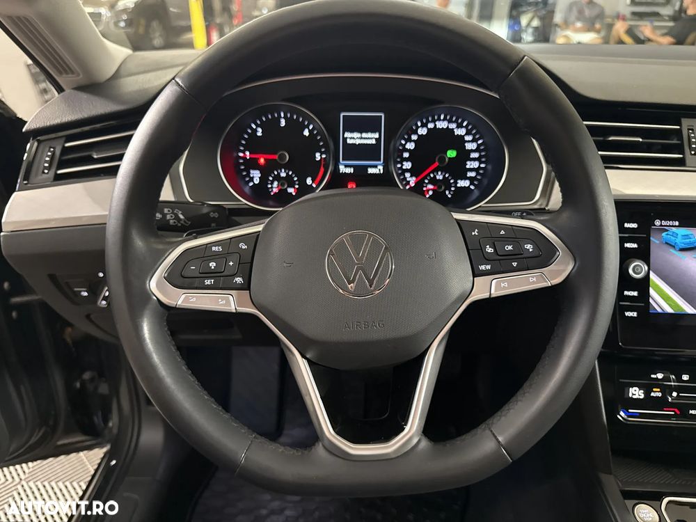 Volkswagen Passat - 17