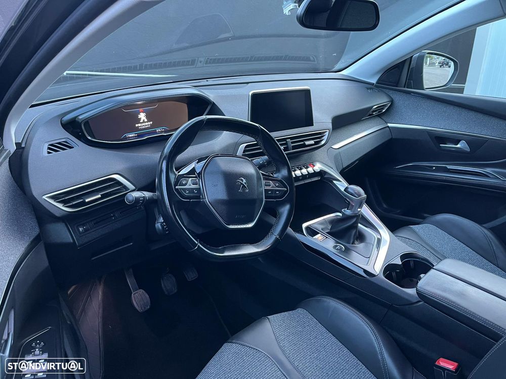 Peugeot 5008 1.5 BlueHDi Allure - 17