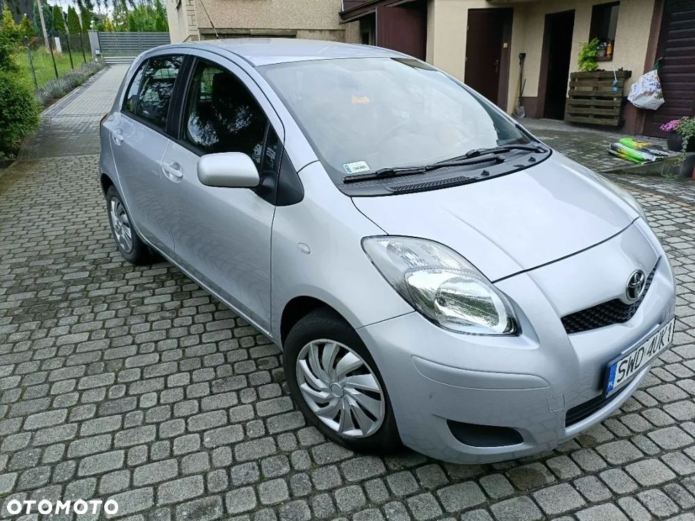 Toyota Yaris - 8
