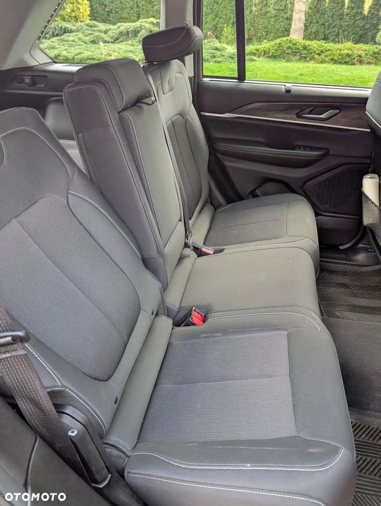 Jeep Grand Cherokee - 19