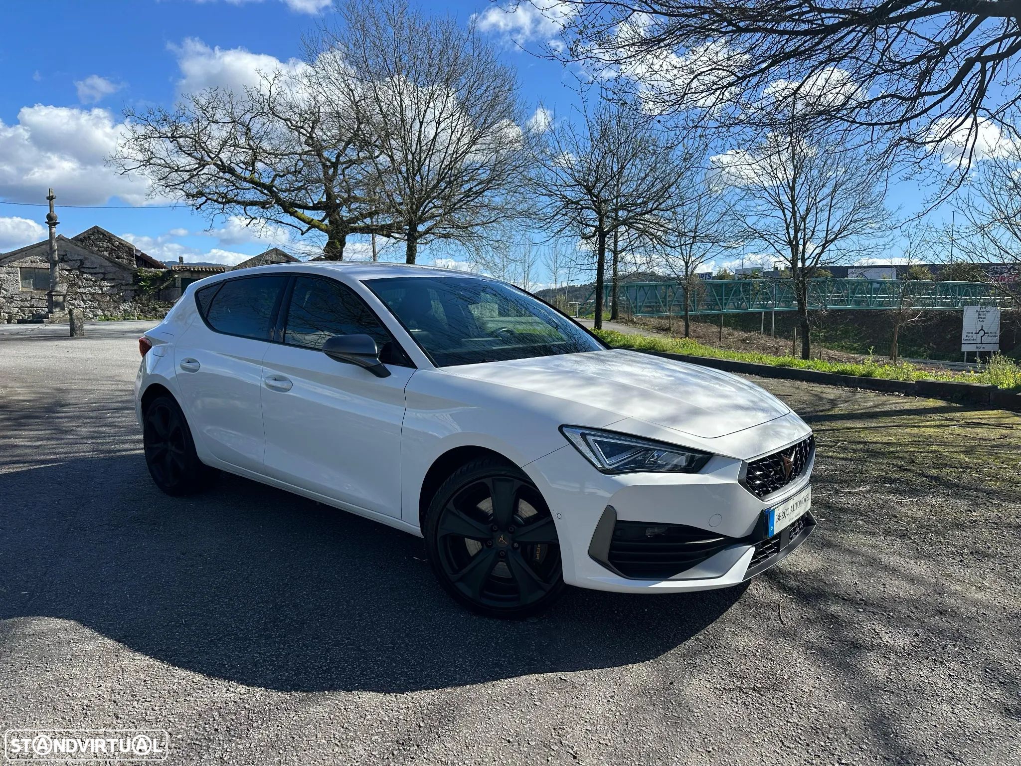 Cupra Leon 1.4 e-Hybrid DSG - 1