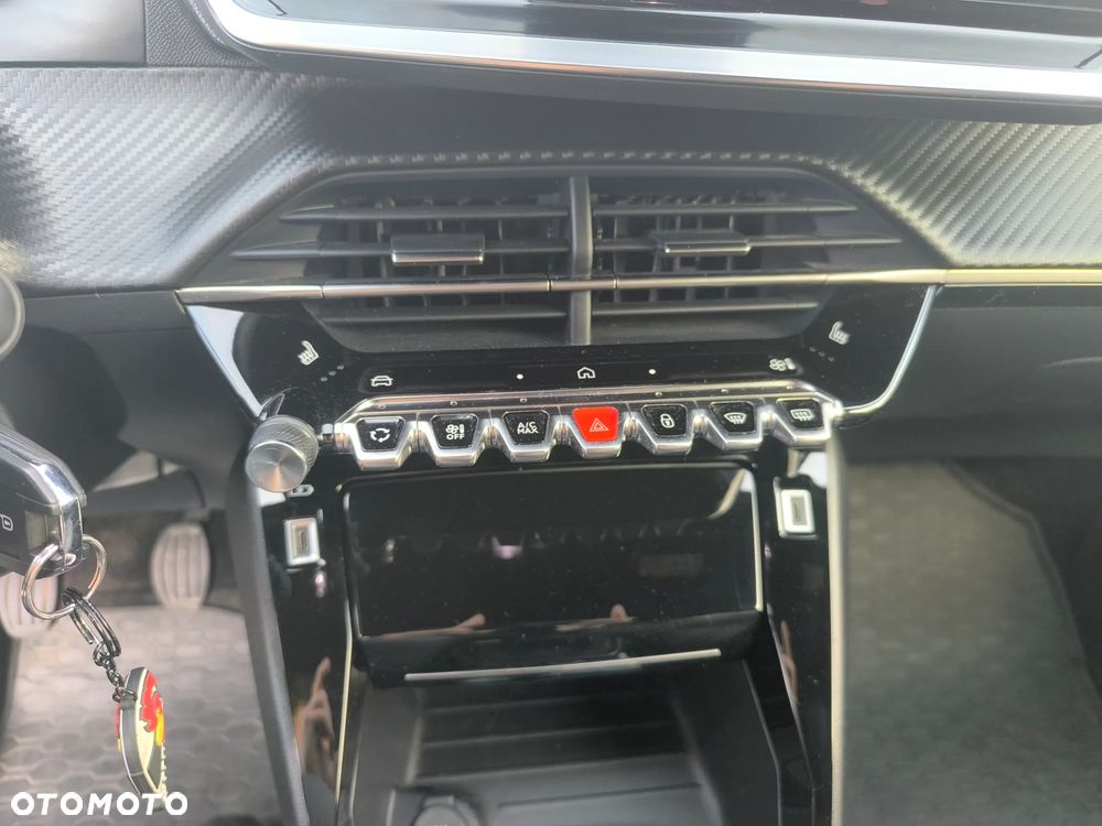 Peugeot 2008 PureTech 100 Allure - 20