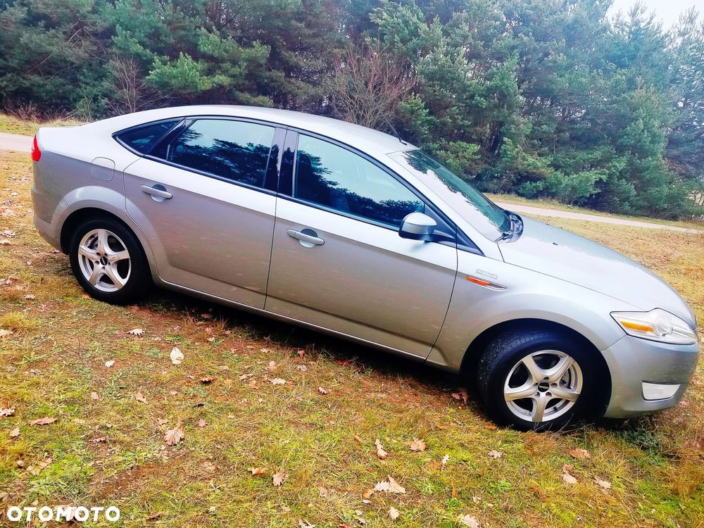 Ford Mondeo 1.6 Ghia X - 17