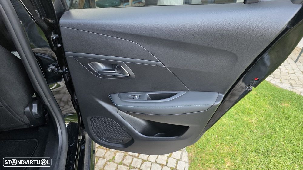 Peugeot 208 PureTech 100 Allure Pack - 11