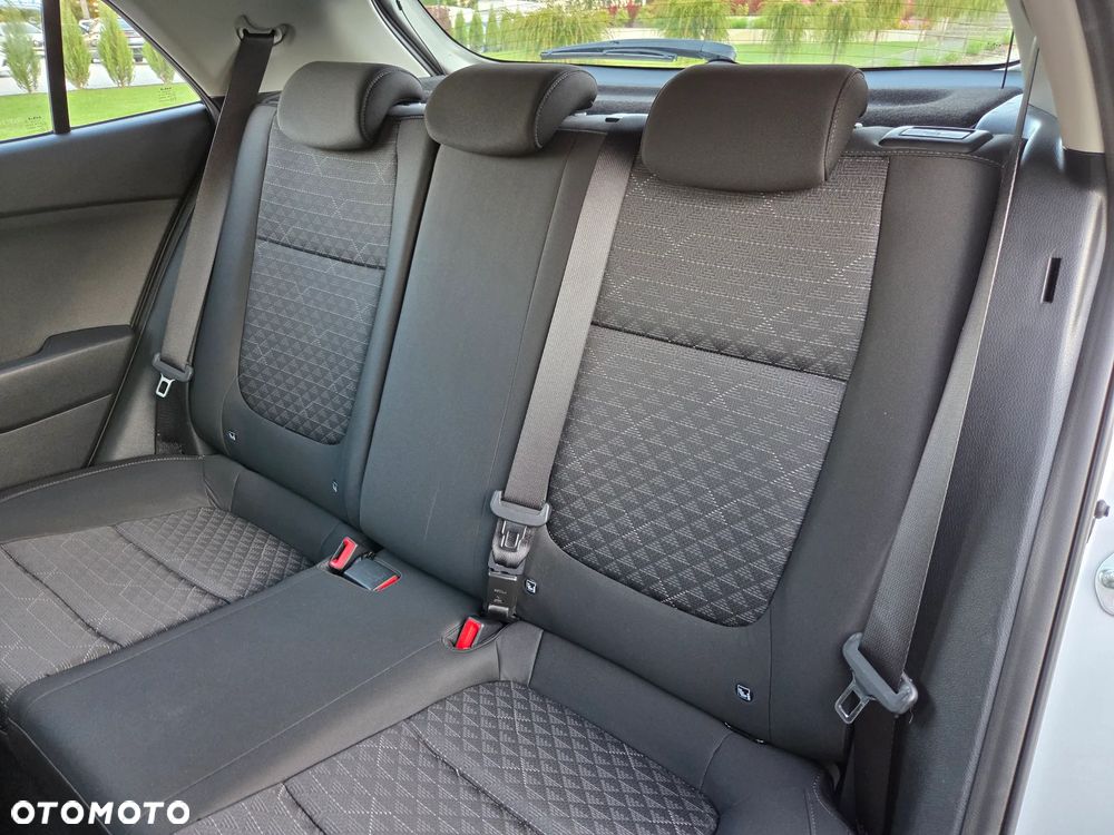 Kia Rio 1.2 M - 16